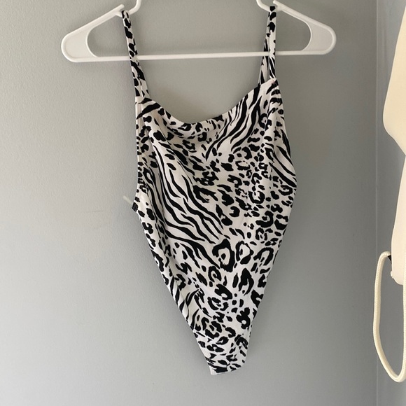 Forever 21 bathing suit/bodysuit. - Picture 2 of 3